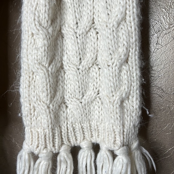 Berkshire Fashion Knit Scarf - Picture 2 of 8